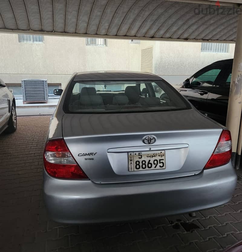 Toyota Camry 2004 1