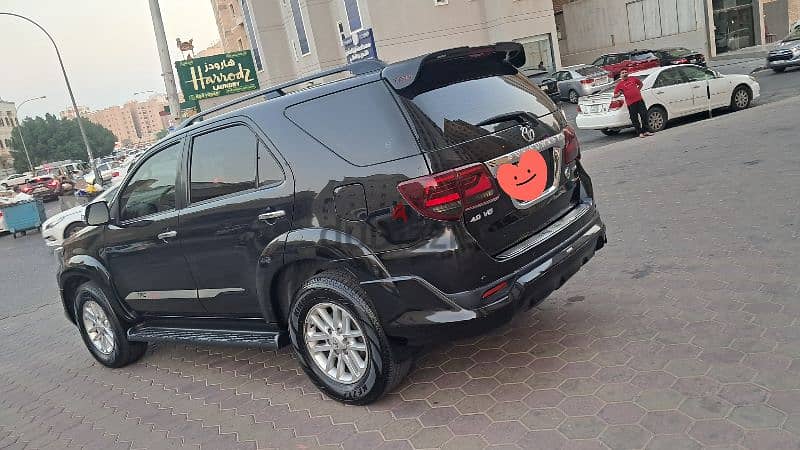 Toyota Fortuner 2013 URGENT SALE FAMILY USED 2