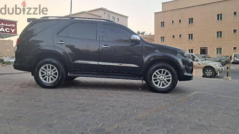 Toyota Fortuner 2013 URGENT SALE FAMILY USED 7