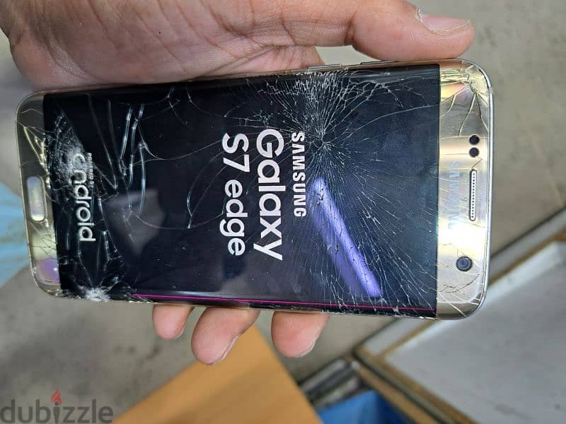 s7 edge working need change lcd bettery and back glass 4