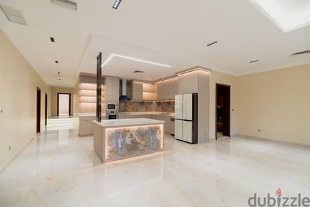 Salwa – Fantastic, Three Bedroom Apartment W/terrace