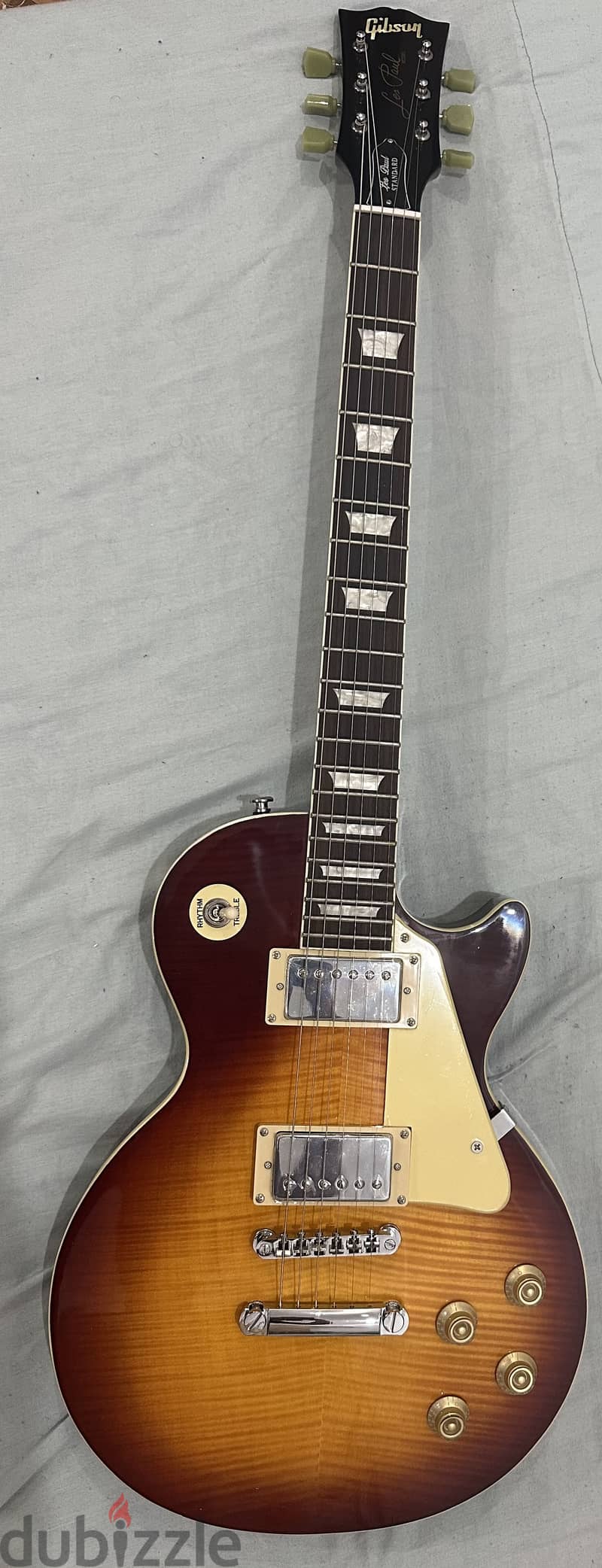 Electric guitar ( Gibson - Les paul - tabacco burst) 1