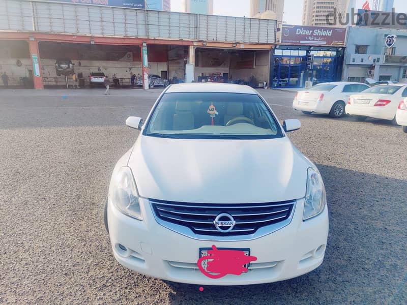 Nissan Altima 2012 1