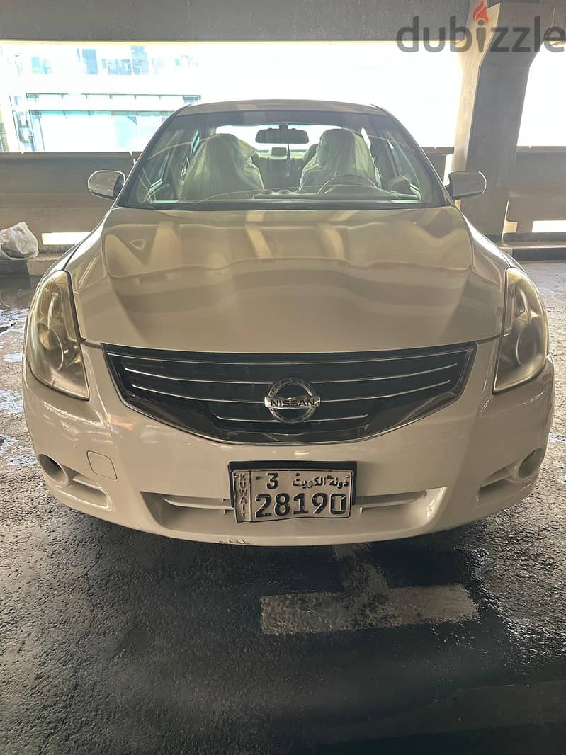 Nissan Altima 2012 4