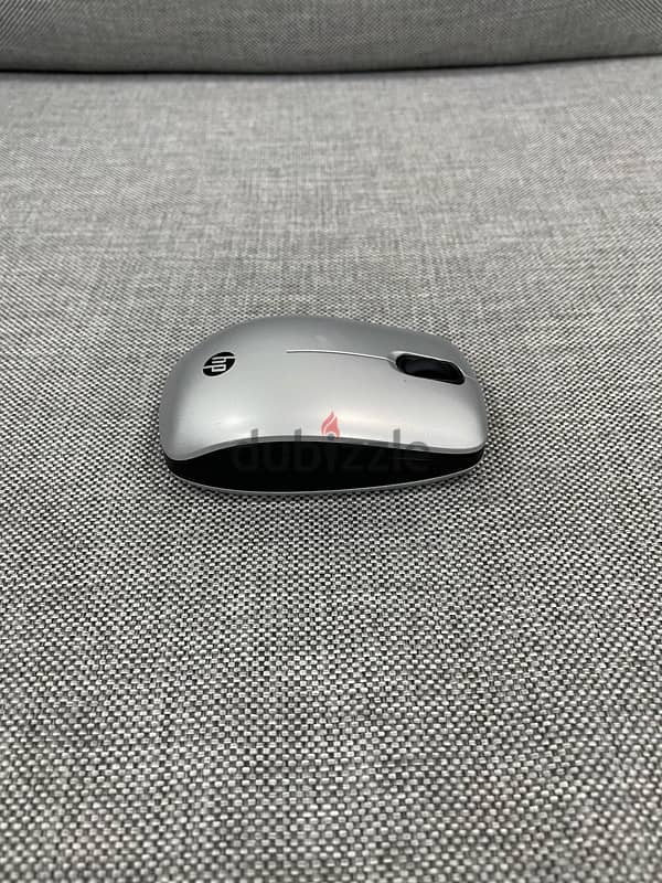 HP Wireless Mouse Fast Movement Feature Almost New 2