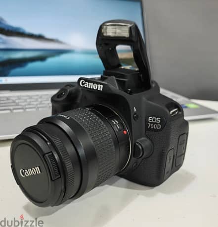 Canon EOS 700D بالكرتون كالجديدة 0