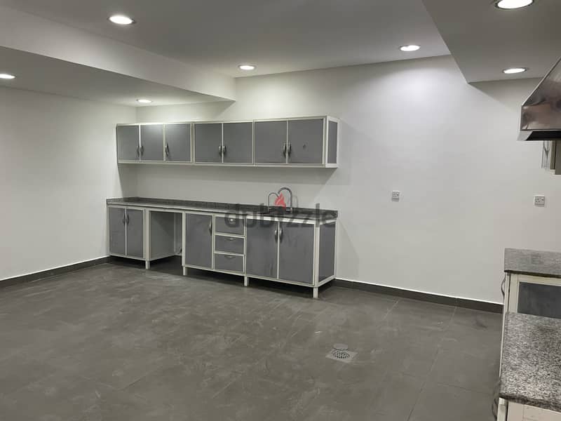 Basement floor with private swimming pool 6