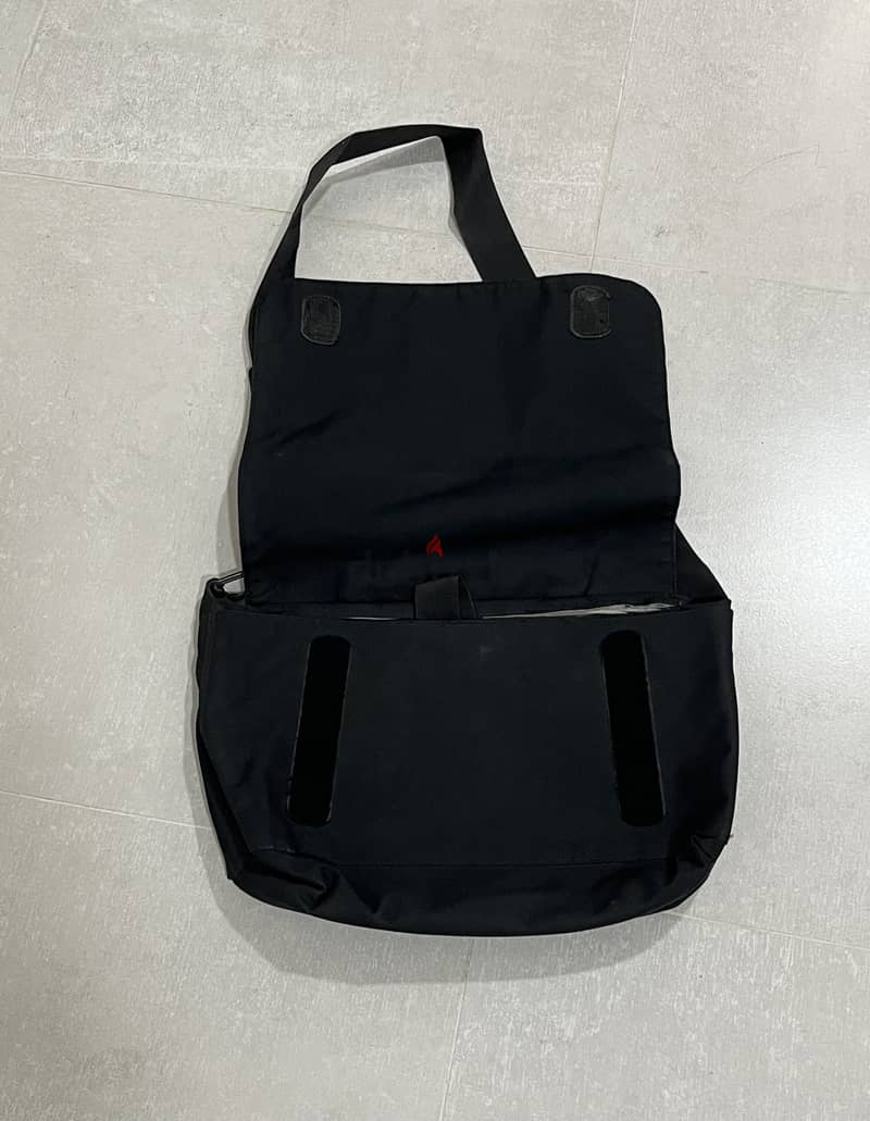 Nike shoulder bag 1