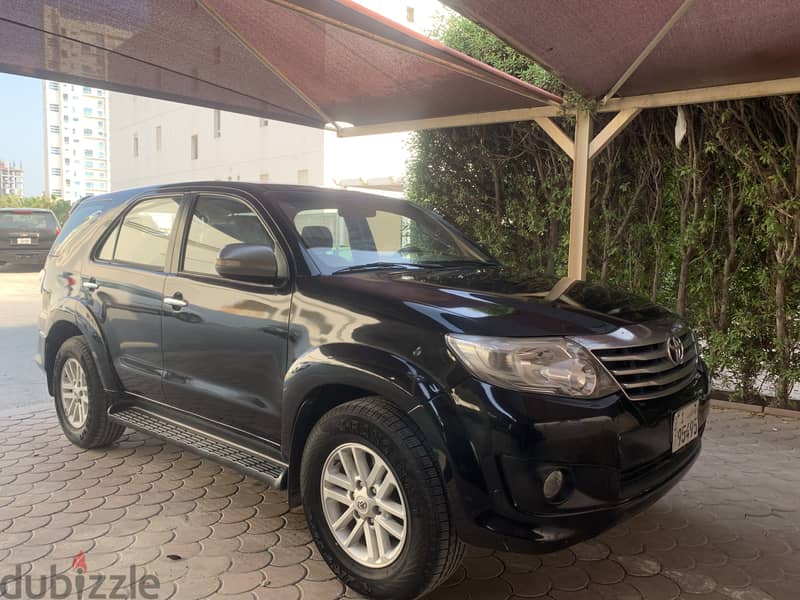 Toyota Fortuner 2013 0