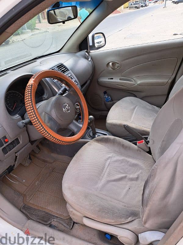 Nissan Sunny 2012 4