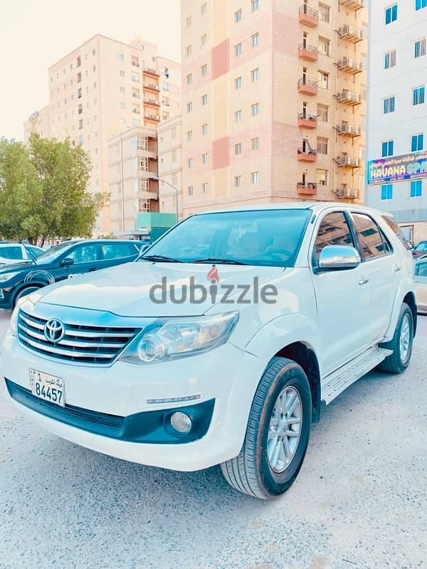 Toyota Fortuner 2015 5