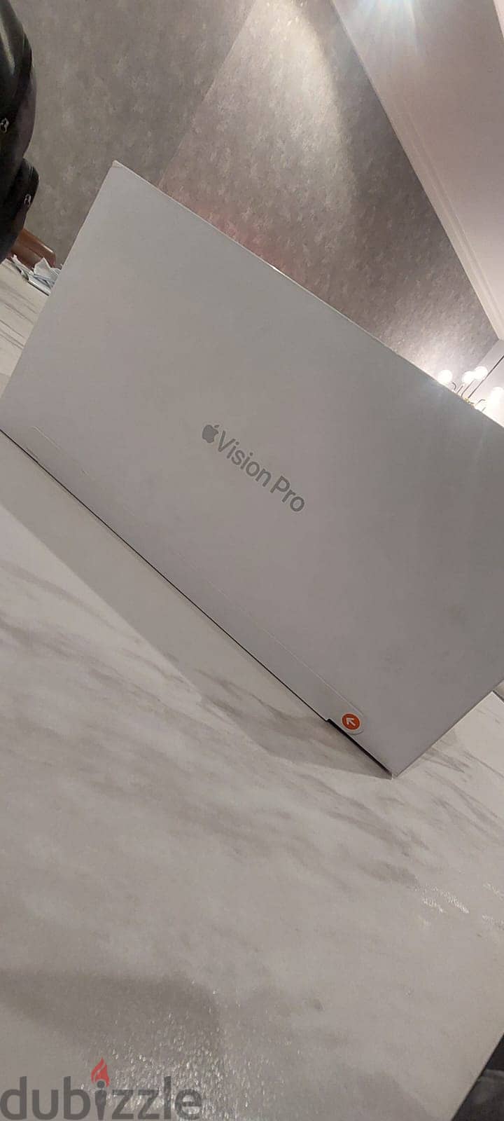 I want to sell Apple Vision Pro - 256gb 0