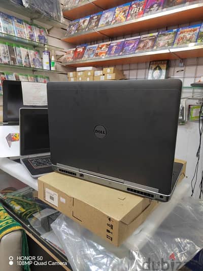 dell precision core i7 HQ 7 generation Ram 32 ddr4 2 Hard ssd ديل زيرو