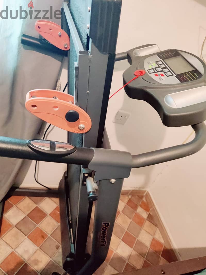 Treadmill power fit home trainer jaleeb al shuwait 4