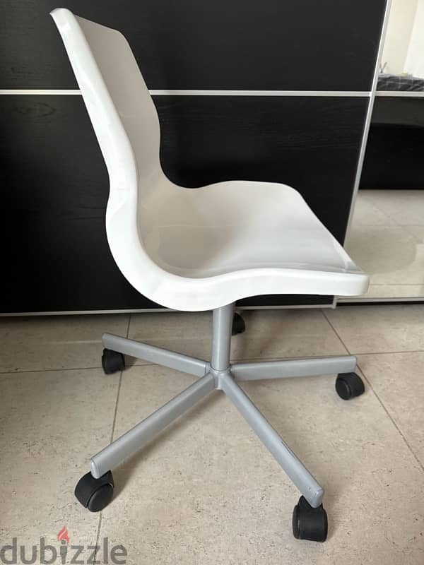 Desk Chair 1