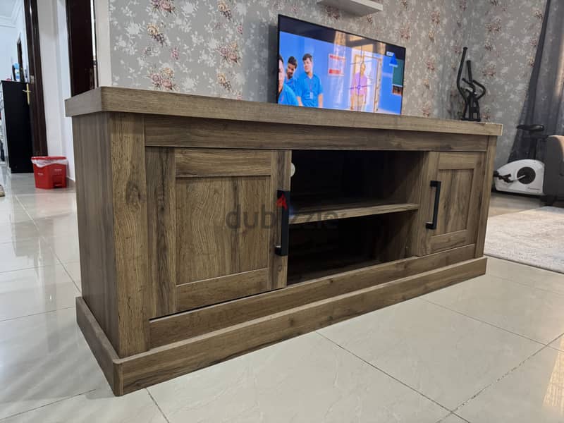 Tv Unit/Table For Sale. 0