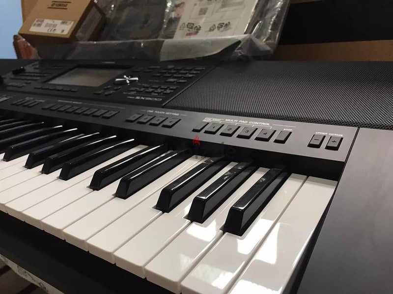 Yamaha psr sx 900 keyboard 1