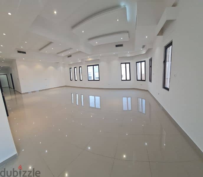 very nice super clean huge villa floor in Fnaitees 1