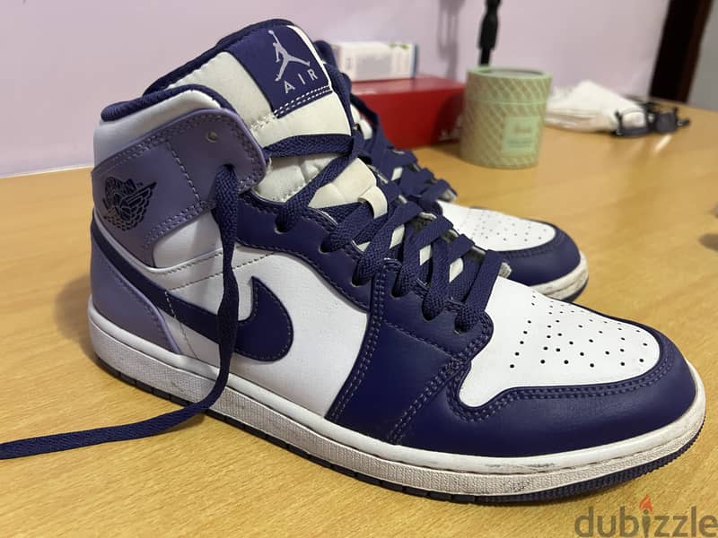 Air Jordan 1 mids in Prestige Condition 1