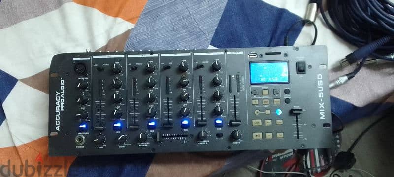 dj mixer with. u. s. b. player 3