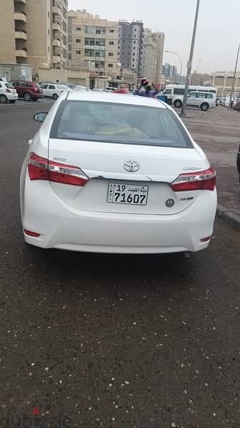 Toyota Corolla 2015 3