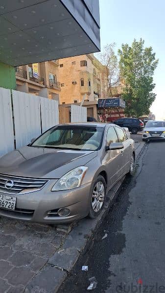 Nissan Altima 2012