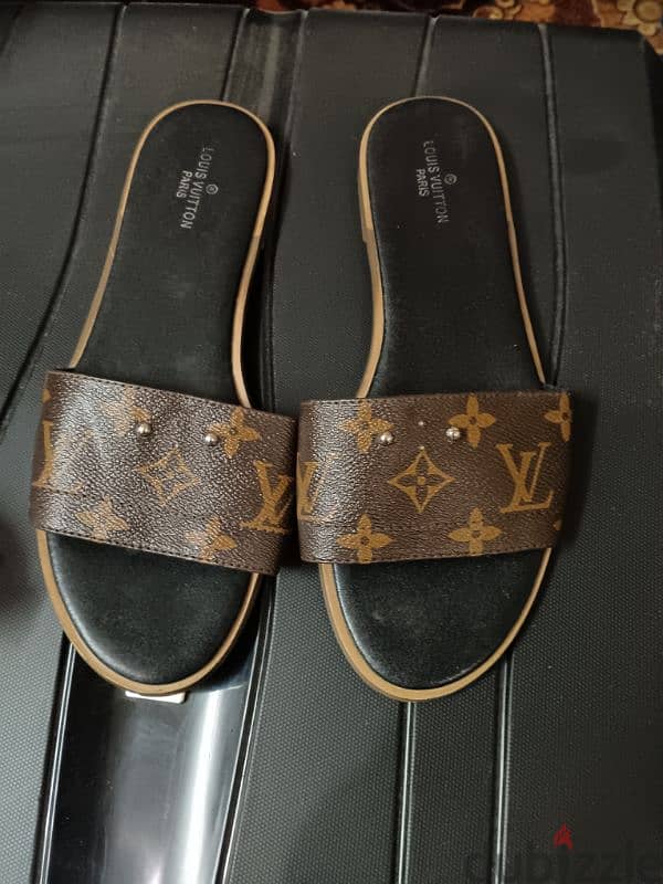 LV Ladies Slipper Size Euro 39 1