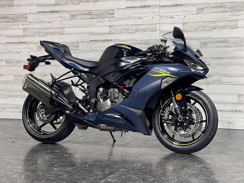 2023 Kawasaki Ninja ZX-R2 ( +971 52 300 8603) 2