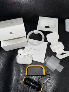 apple AirPods pro gen2 type C with magsafe 0