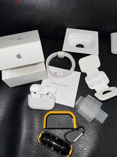 apple AirPods pro gen2 type C with magsafe