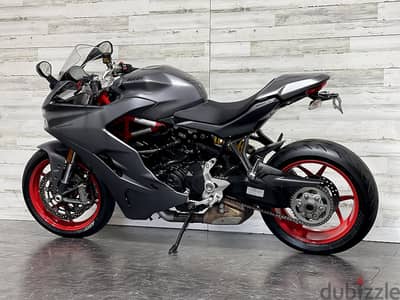 2020. Ducati Supersport  +974 66574363