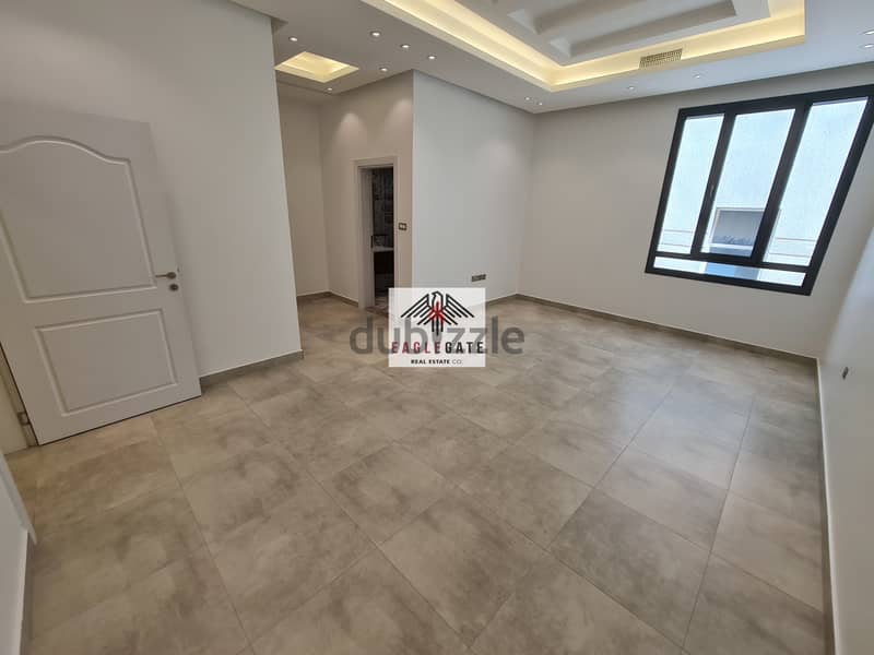 Abu Fatira, spacious 4 bedroom floor 6