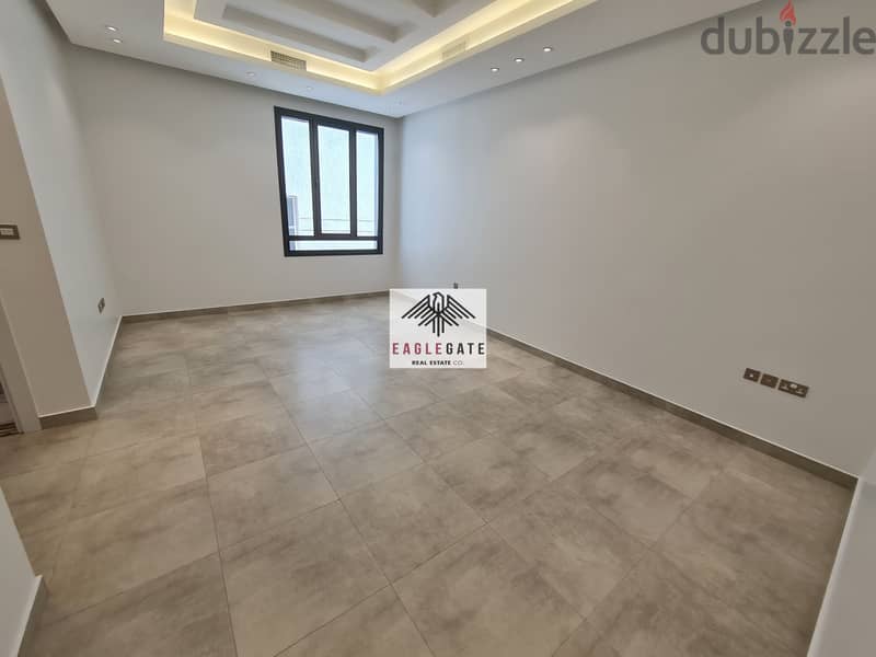 Abu Fatira, spacious 4 bedroom floor 7