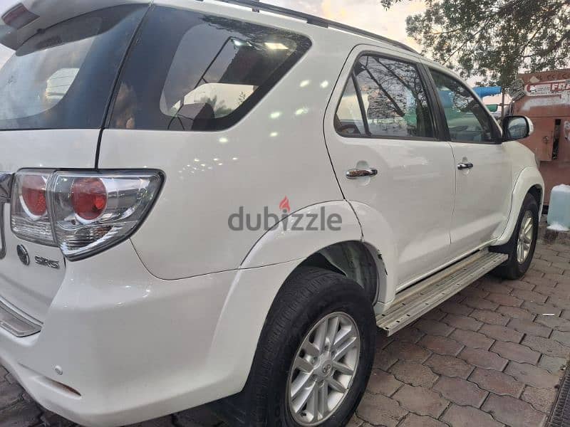 Toyota Fortuner 2013 FAMILY USED URGENT SALE  7. SEATS 1