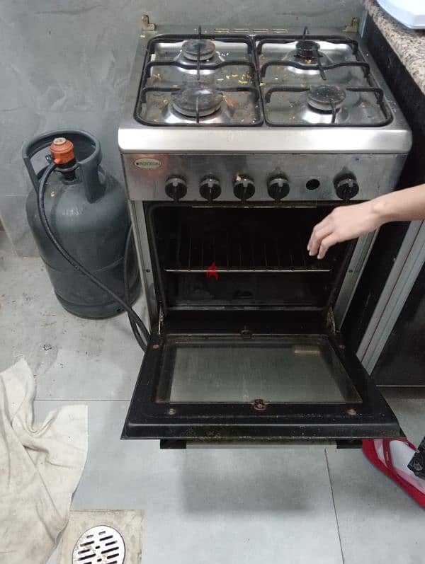 Gas stove with cylinder 1