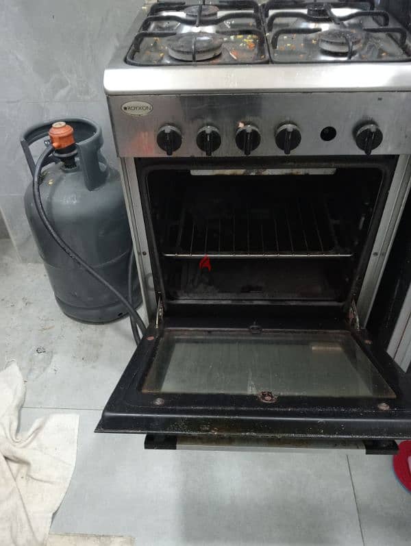 Gas stove with cylinder 2