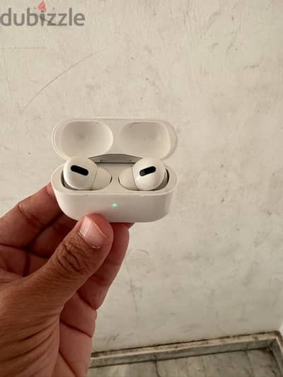 AIRPODS PRO