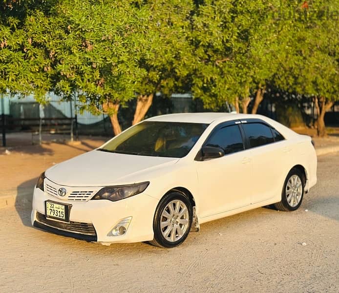 Toyota Camry 2014 3