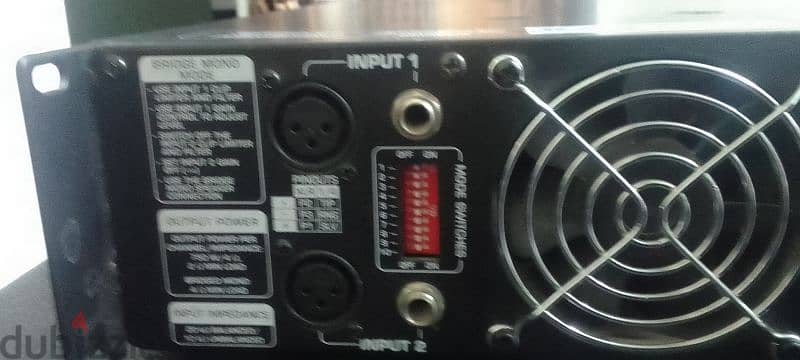 bheringer ep 2500 pawer amp. 7