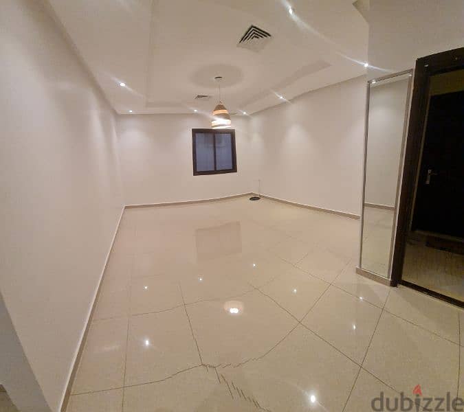 very nice big  flat in Abu fatera 5