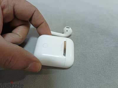 Apple AirPods 2 right side original with serial number 100% battery