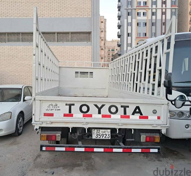 Toyota Dyna 2010 4