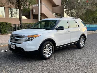 For sale   2013 Ford Explorer jeep