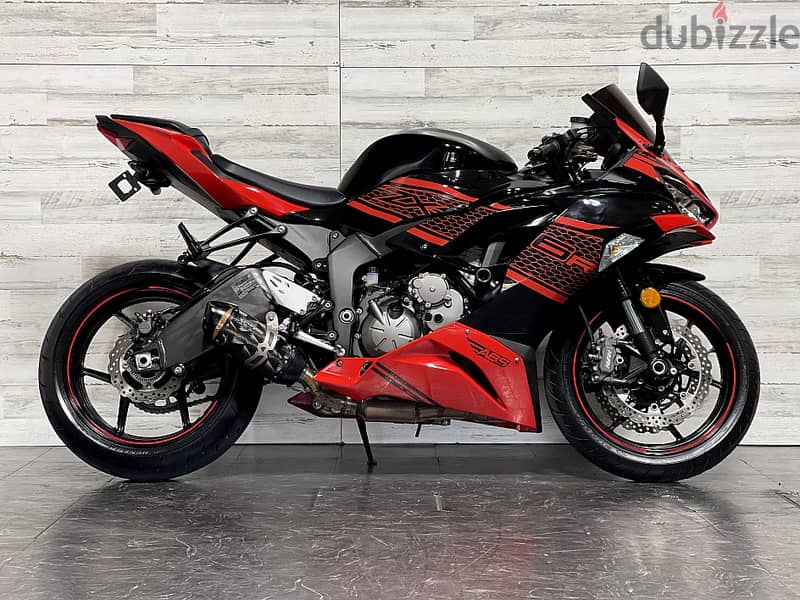 2022 Kawasaki Ninja ZX-6R (+971 52 300 8603) 8