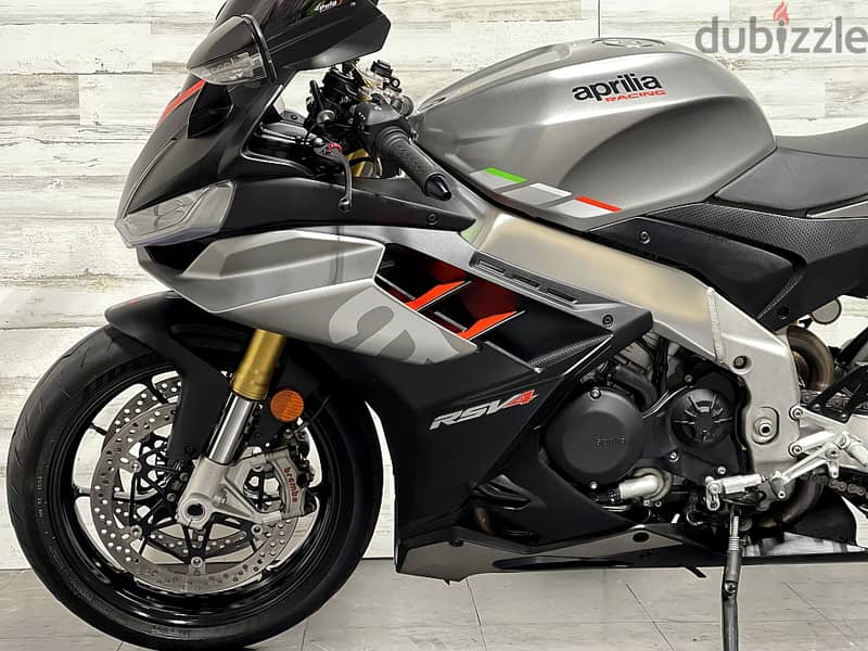 2021 Aprilia RSV4 (+971 52 300 8603) 3