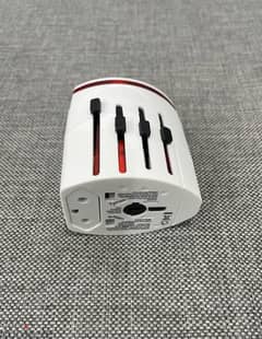 Travel Adapter Fast Charging for Samsung and iPhone Cellphones 0