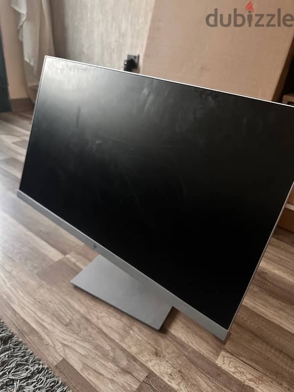 hp monitor with wall mount 0