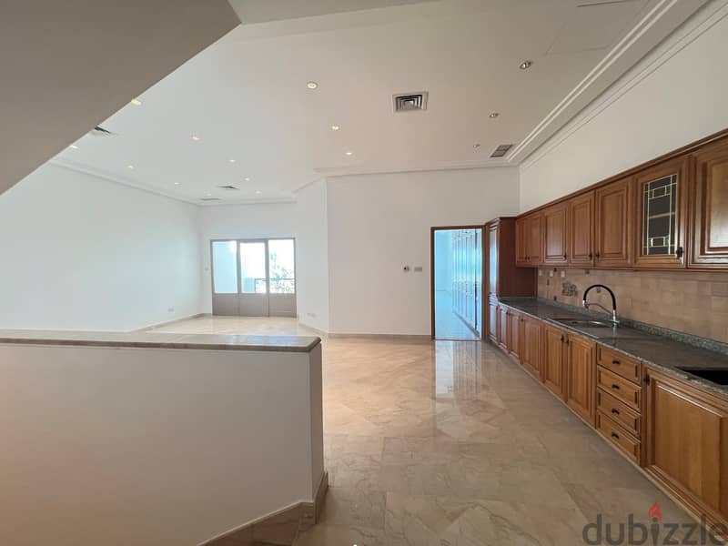 Al Bida – very nice, unfurnished compound villa w/facilities 5