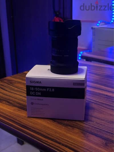 SIGMA RF 18-50mm F2.8 DC DN