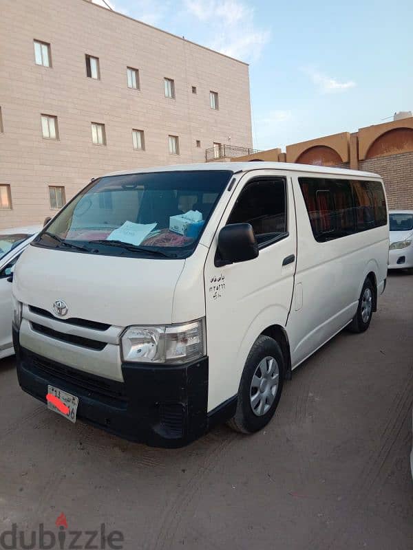 Toyota Hiace 2015 1